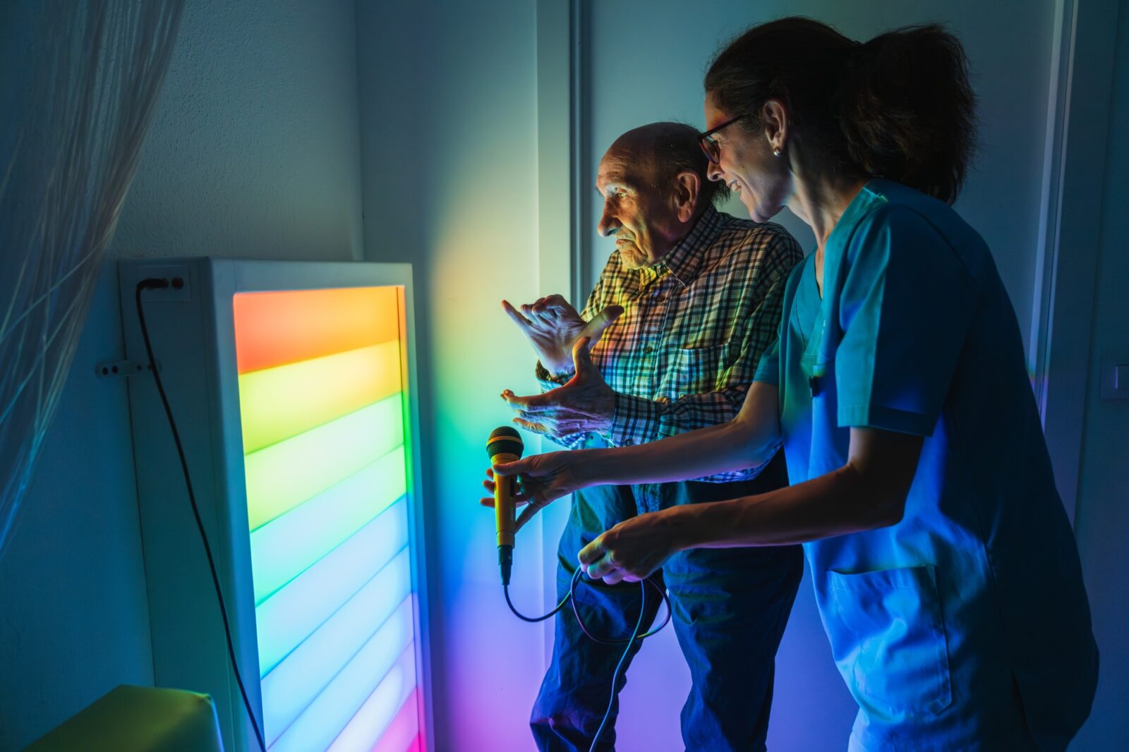 Elderly care with interactive light therapy